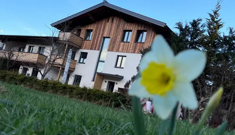 In the heart of the Salzburg mountains: Apartments Monika
